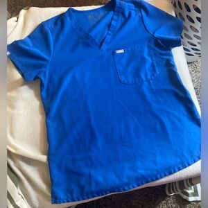 Catarina One-Pocket Scrub Top